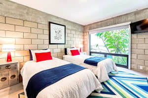 322 Hendricks Isle 2, Fort Lauderdale