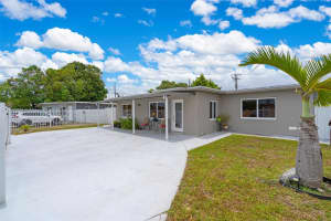 810 E 9th Pl, Hialeah, FL 33010, - MLS#A11817372