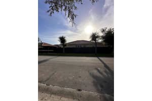 2046 NE 4th Ct, Homestead, FL 33033, - MLS#A11817498