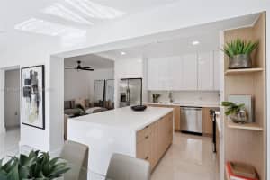 326 SW 20th Rd, Miami, FL 33129 - MLS#A11817509