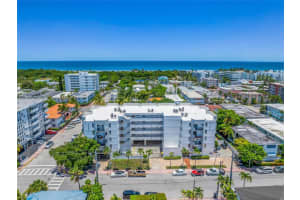 7921 Byron Ave 407, Miami Beach