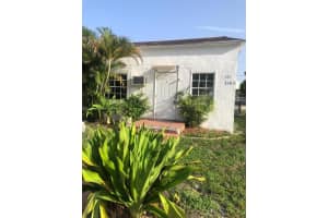 215 SW 11th St a, Dania Beach, FL 33004, - MLS#A11817625