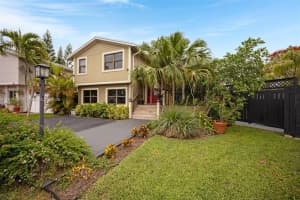 11537 SW 34th Ln, Miami, FL 33165, Sold 08/05/25