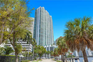 1331 Brickell Bay Dr APT 4001, Miami, FL 33131, - MLS#A11817643