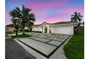 5976 SW 88 pl, Miami, FL 33173 - MLS#A11817670
