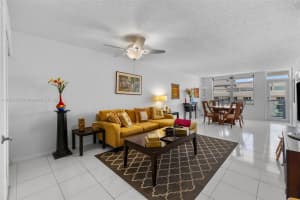 9511 Collins Ave APT 1208, Surfside, FL 33154, - MLS#A11817720