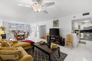 9511 Collins Ave APT 1208, Surfside, FL 33154, - MLS#A11817720