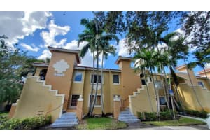 640 Nw 79th Ave 202, Pembroke Pines