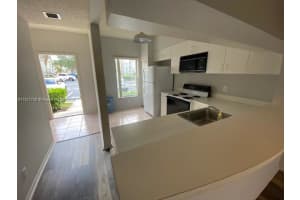 16703 Hemingway Dr Weston, FL 33326 - MLS#A11817735
