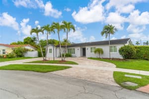 10223 Sw 17th St Miami, FL 33165 - MLS#A11817776