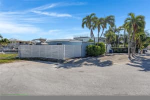 230 Jolly Roger Dr, Key Largo, FL 33037 - MLS#A11817902