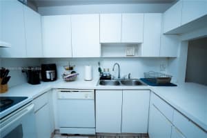 1900 W 68th St APT C102, Hialeah, FL 33014, Sold 07/28/25