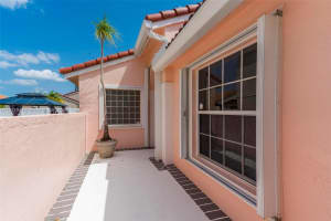 1061 Nw 191st Ave Pembroke Pines, FL 33029 - MLS#A11817948
