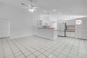 1061 Nw 191st Ave Pembroke Pines, FL 33029 - MLS#A11817948