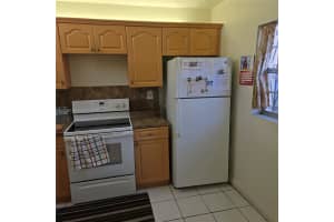 245 NW 109th Ave APT 104, Miami, FL 33172, Sold 11/26/25