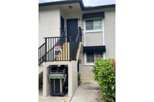 4000 Crystal Lake Dr APT 111, Pompano Beach, FL 33064, - MLS#A11817977
