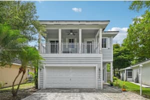 3228 Se 3rd Dr, Homestead
