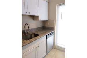 10001 W Bay Harbor Dr APT 204, Bay Harbor Islands, FL 33154, - MLS#A11818011