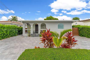 3075 Sw 19th St, Miami