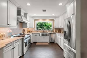 4240 SW 9th St, Plantation, FL 33317, - MLS#A11818083