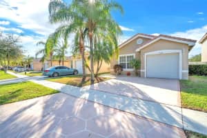 3016 SW 179th Ave, Miramar, FL 33029, Sold 07/16/25