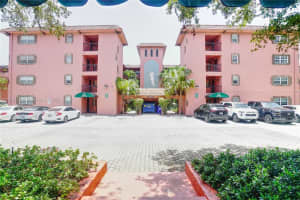 670 Tennis Club Dr 307, Fort Lauderdale