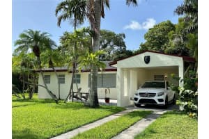 230 Ne 2nd Pl, Dania Beach
