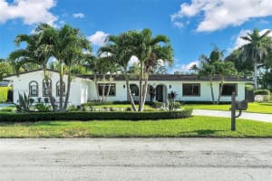 9745 Sw 126th Ter, Miami