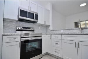 1658 Se 28th Ct 104, Homestead