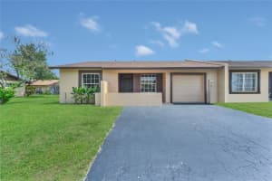 9550 W Heather Ln, Miramar