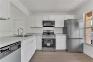 9550 W Heather Ln, Miramar, FL 33025 - MLS#A11818285