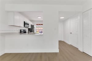 9550 W Heather Ln, Miramar, FL 33025 - MLS#A11818285