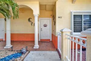 7472 NW 180th St, Hialeah, FL 33015, Sold 08/08/25