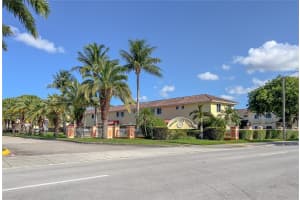 7472 NW 180th St, Hialeah, FL 33015, Sold 08/08/25