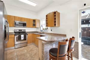 7472 NW 180th St, Hialeah, FL 33015, Sold 08/08/25