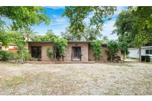 420 NE 135th St, North Miami, FL 33161, Sold 08/15/25