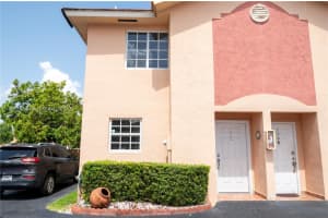 2375 W 74th St 106-6, Hialeah