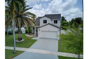 17805 NW 21st St, Pembroke Pines, FL 33029, - MLS#A11818353