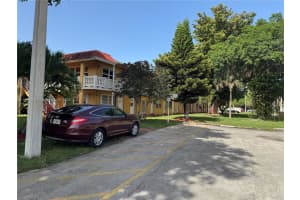 115 Ne 202nd Ter M25, Miami Gardens