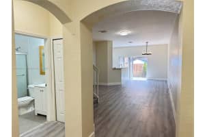 8246 Nw 108th Ave 2-16 Doral, FL 33178 - MLS#A11818397