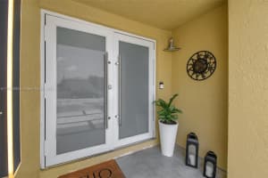 5261 NW 190th St, Miami Gardens, FL 33055, Sold 09/05/25