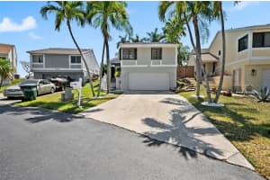 9916 Sw 218th Ter, Cutler Bay