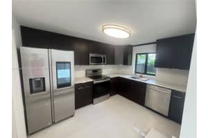 15725 Ne 11th Ct, North Miami Beach
