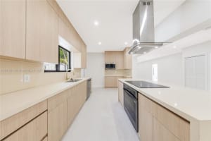 1344 Sw 18th St, Miami