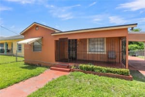 1478 Nw 74th St, Miami
