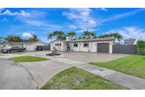8540 NW 182nd St, Hialeah, FL 33015, - MLS#A11818588