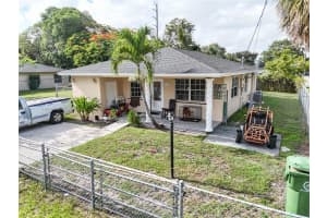1722 NW 8th Ct, Fort Lauderdale, FL 33311, - MLS#A11818611