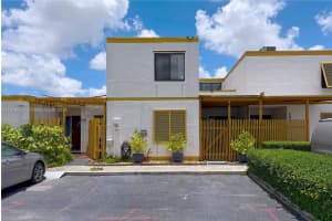 1209 Sw 131st Place Cir W, Miami