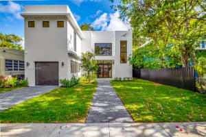 1513 Sw 11th Ter, Miami