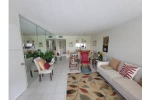 9235 Lagoon Pl APT 403, Davie, FL 33324, Sold 08/11/25
